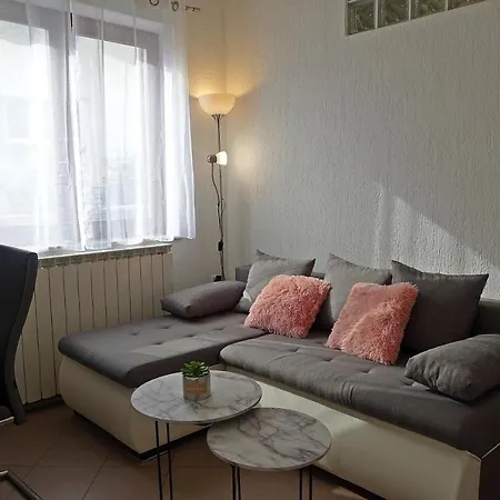 Denis Apartment *